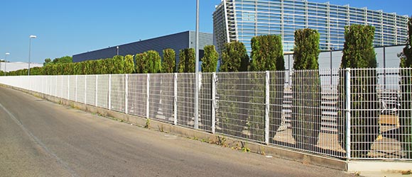 fence installation in Southend, Commercial fencing suppliers and installers